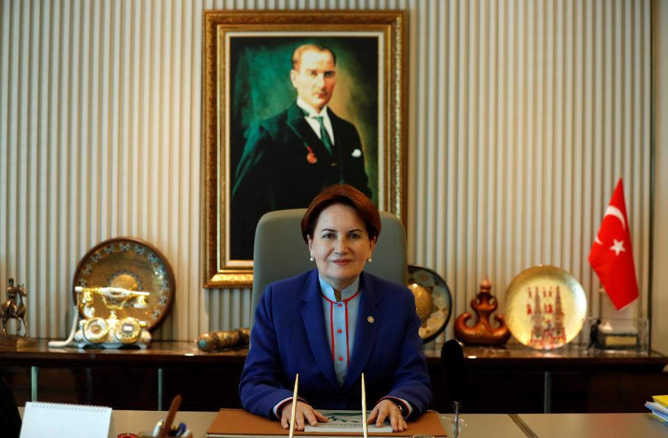 Meral Akşener hat sich von der MHP ab- und dem Kemalismus zugewandt (Bild: REUTERS)