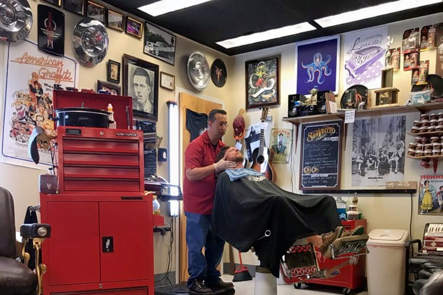 <b>Photo: Melissa F./<a href="https://yelp.com/biz_photos/straight-razor-steve-fort-worth?utm_campaign=26f2053c-a79a-49ec-b098-5ddf7db257f3%2C9293f9c4-65a7-4260-8492-5cf5b4830abf&utm_medium=81024472-a80c-4266-a0e5-a3bf8775daa7" rel="nofollow noopener" target="_blank" data-ylk="slk:Yelp;elm:context_link;itc:0;sec:content-canvas" class="link ">Yelp</a></b>