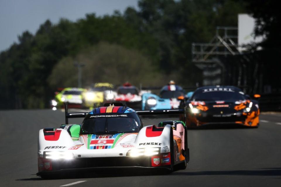 le mans test day