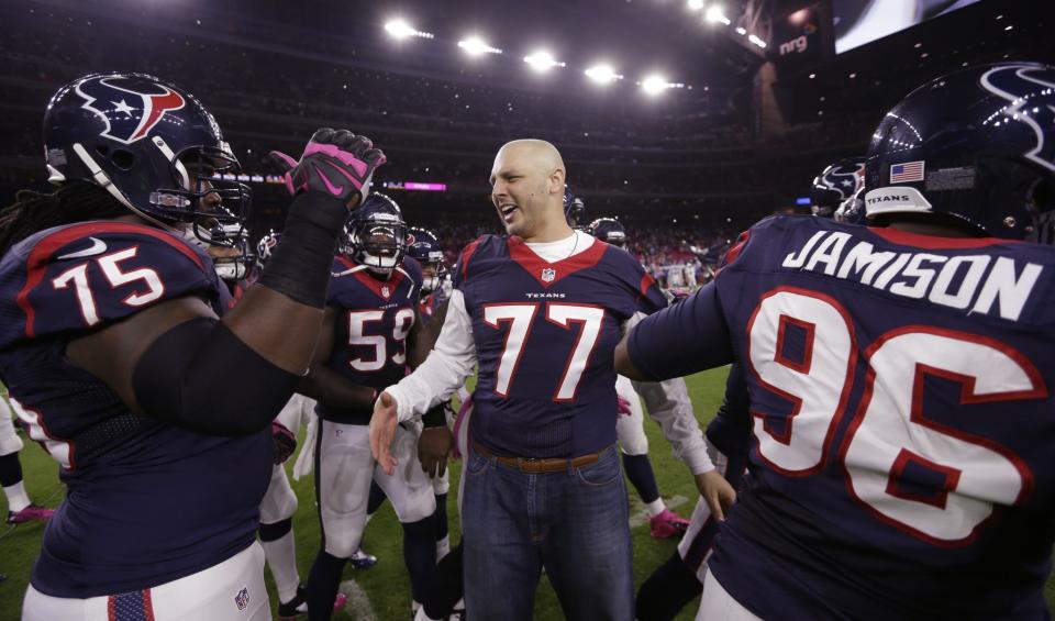 Houston Texans offensive lineman David Quessenberry has finished his chemotherapy and is attempting to make the roster. (AP)