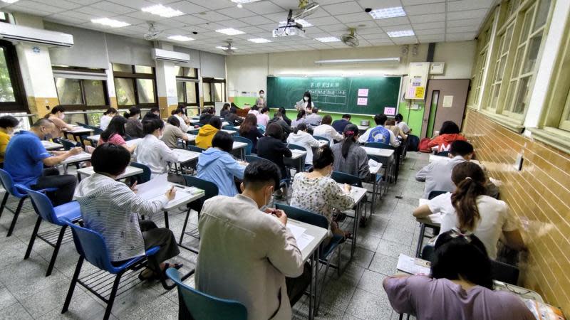 成大台語文中心和台灣羅馬字協會今年5月舉辦的春季全民台語認證考試，驚傳集體作弊。（示意圖非當事人，翻攝台灣語文測驗中心臉書專頁）