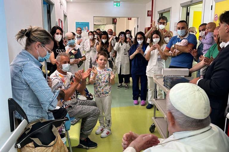 Francisco, en el hospital Gemelli tras ser operado