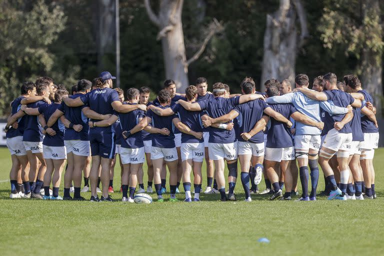 Los Pumas, en uno de los últimos entrenamientos antes del partido con Sudáfrica en Vélez; el plantel espera unido el desafío y la nómina mundialista.