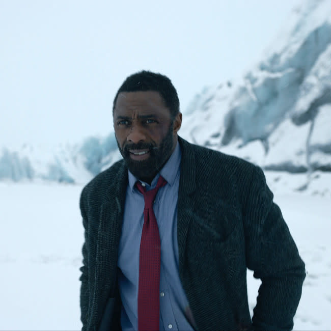 Idris Elba no era un 'chico genial' credit:Bang Showbiz