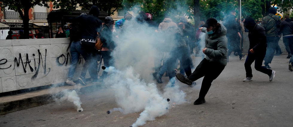 Quatre militants de la CGT ont été blessés gravement à la fin de la manifestation du 1er Mai, émaillée par des violences à Paris.
