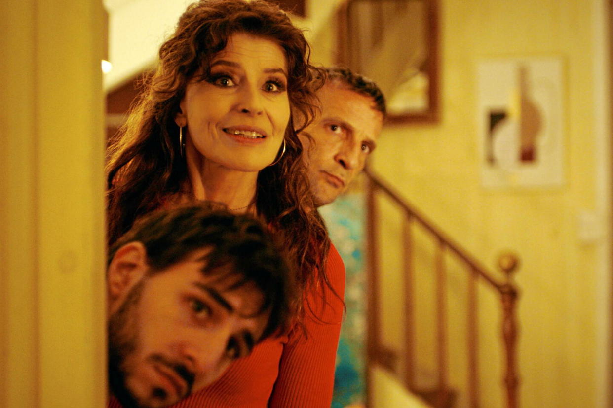 Ben Attal, Fanny Ardant et Mathieu Kassovitz dans Les Rois de la piste.  - Credit:STUDIO OPALE - MANUEL MOUTIER