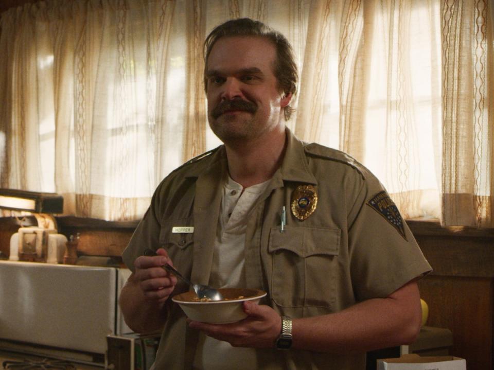 David Harbour en Stranger Things (Cortesía de Netflix)