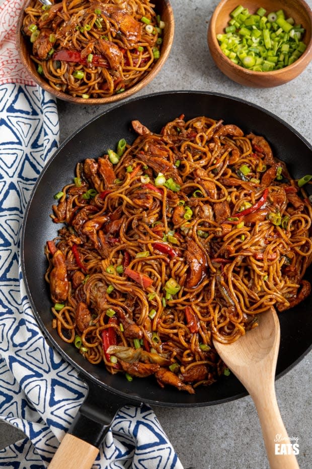 Quick Chicken Chow Mein (Asian Noodles) - Alyona's Cooking