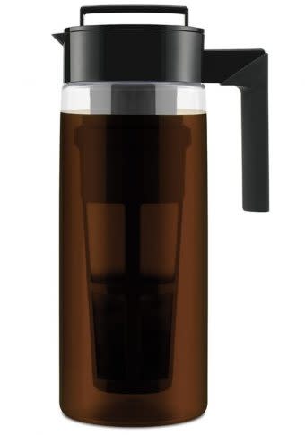 Cafetera Deluxe de Takeya para café helado (1,8 litros). (Crédito: Amazon)