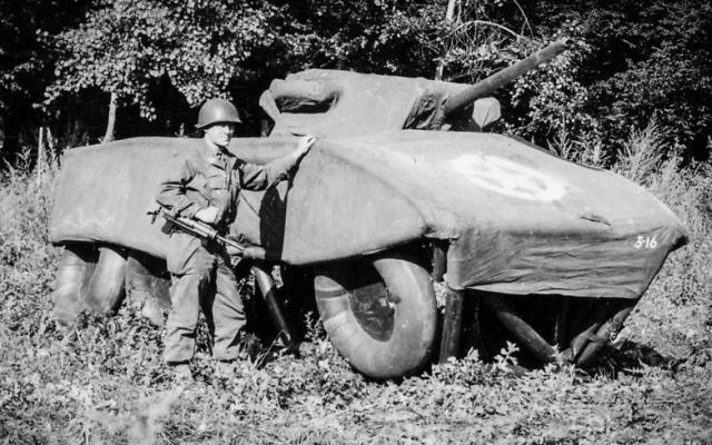 How American troops used inflatable tanks to fool the Nazis in