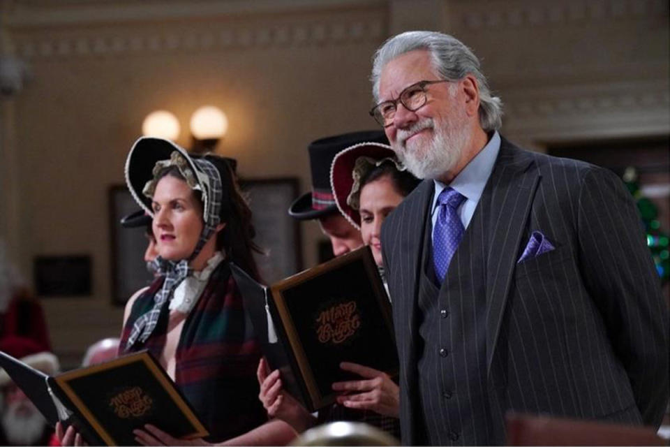 John Larroquette as Dan Fielding