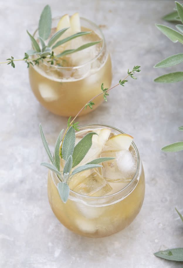 Bourbon and Spiced Pear Cocktail
