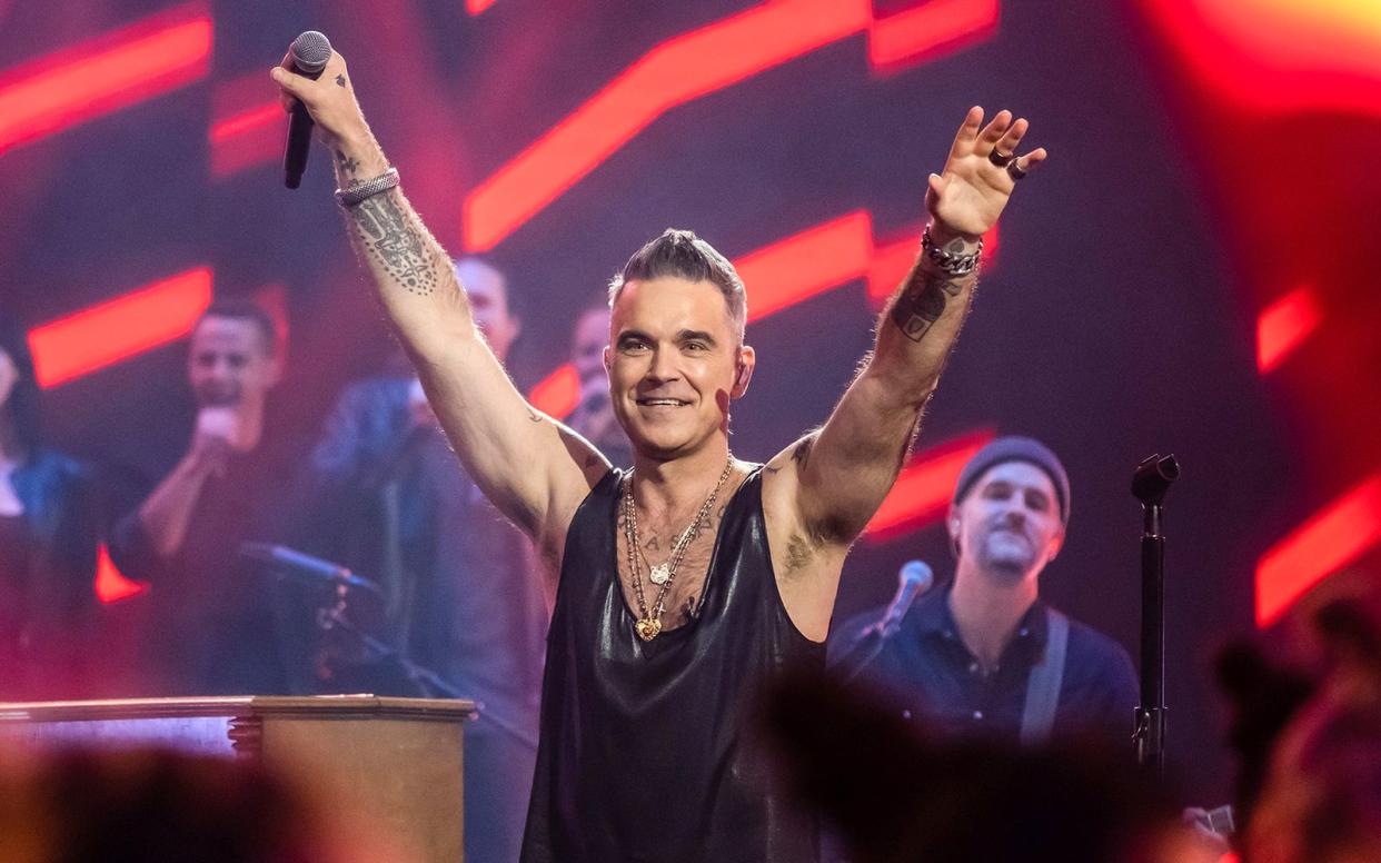 Robbie Williams brachte internationalen Glamour in die MDR-Show "Your Songs". (Bild: MDR / Kirsten Nijhof)