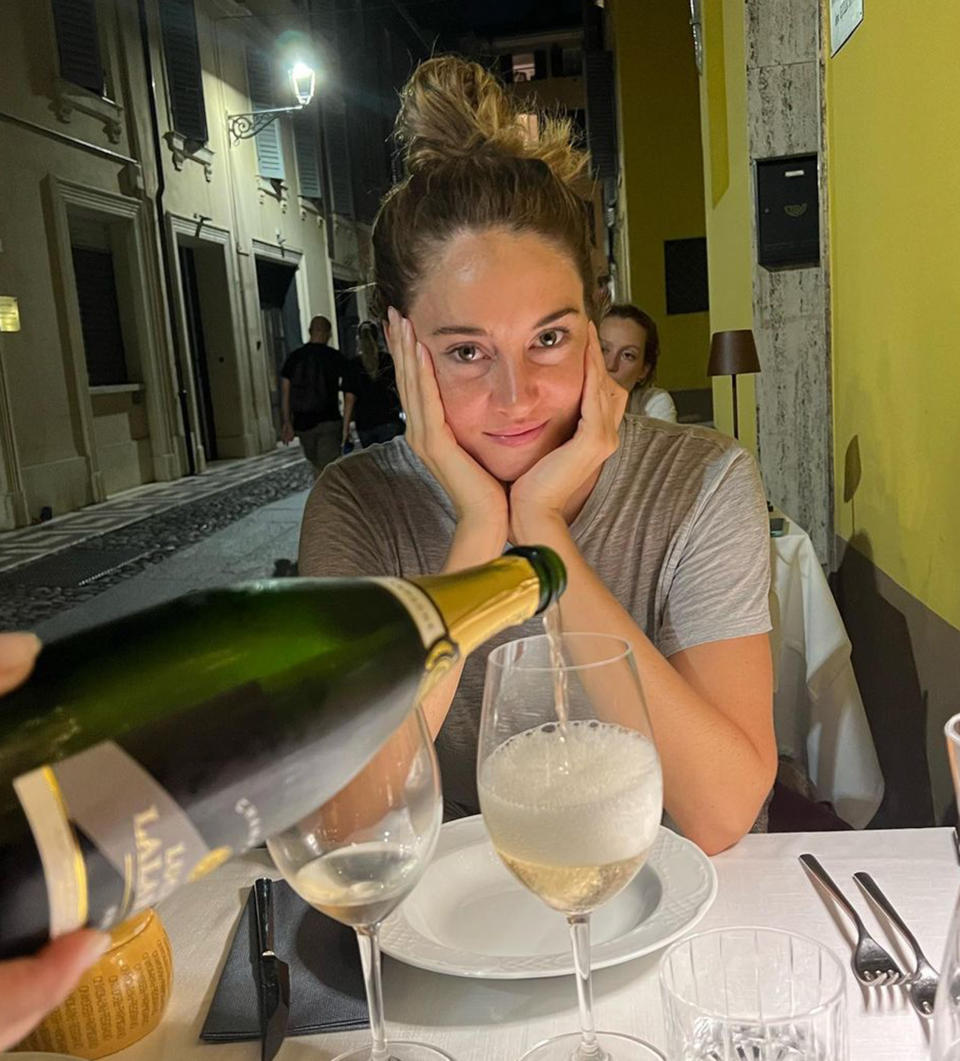 Shailene Woodley on her Italian vacation with Ansel Elgort. (ansel via Instagram)