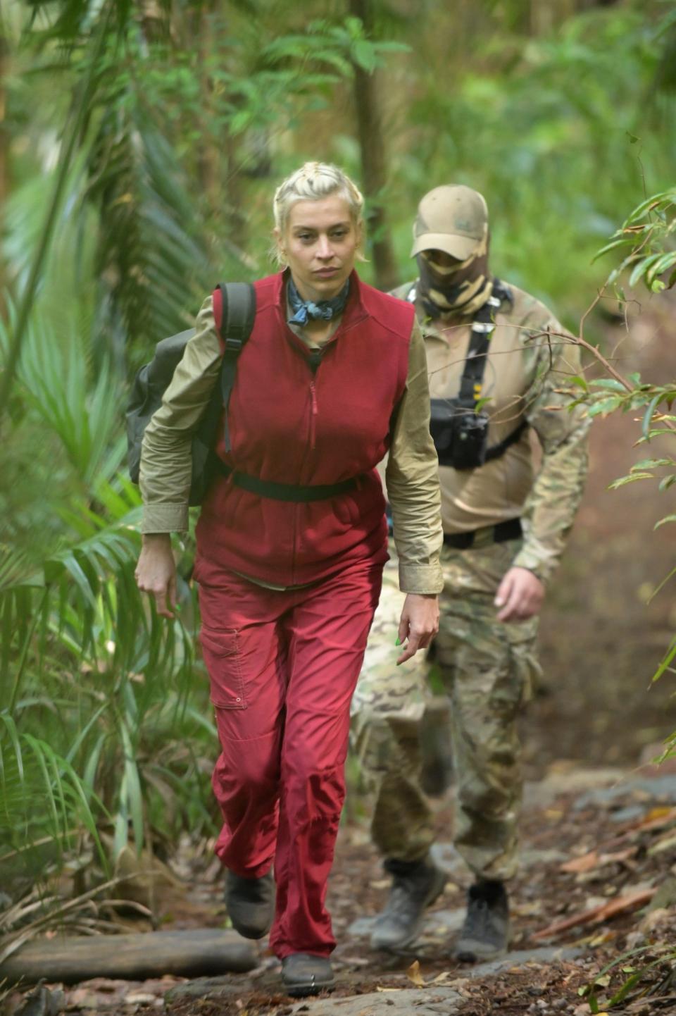 Tag 9. Die Zuschauer haben entschieden. Verena Kerth muss das Camp verlassen (Bild: RTL / Stefan Thoyah)