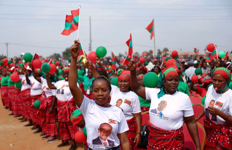 Angola opposition party UNITA holds final rally