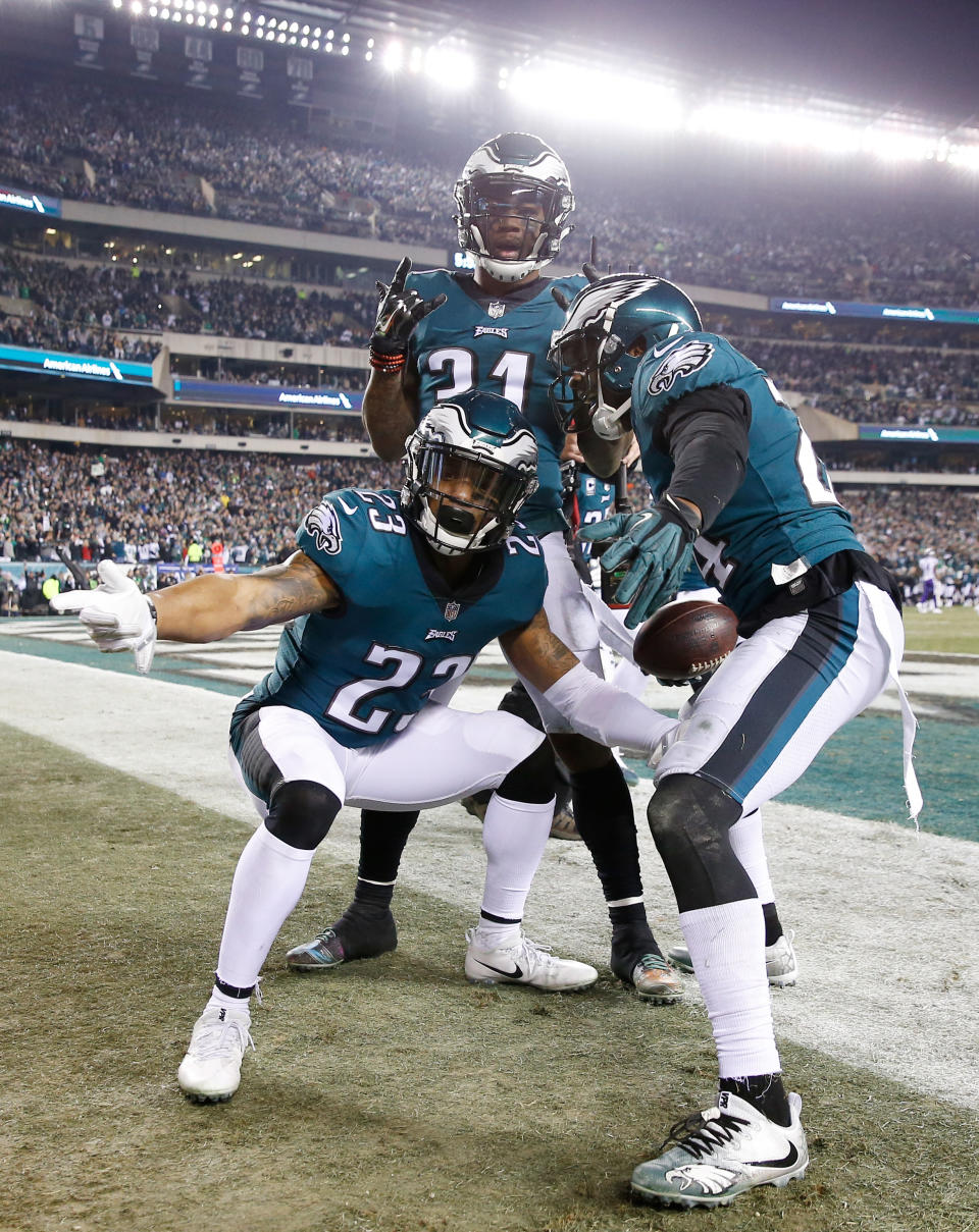 <p>Corey Graham #24 of the Philadelphia Eagles is congratulated by his teammates after getting an interception during the fourth quarter against the Minnesota Vikings in the NFC Championship game at Lincoln Financial Field on January 21, 2018 in Philadelphia, Pennsylvania. (Photo by Rob Carr/Getty Images) </p>