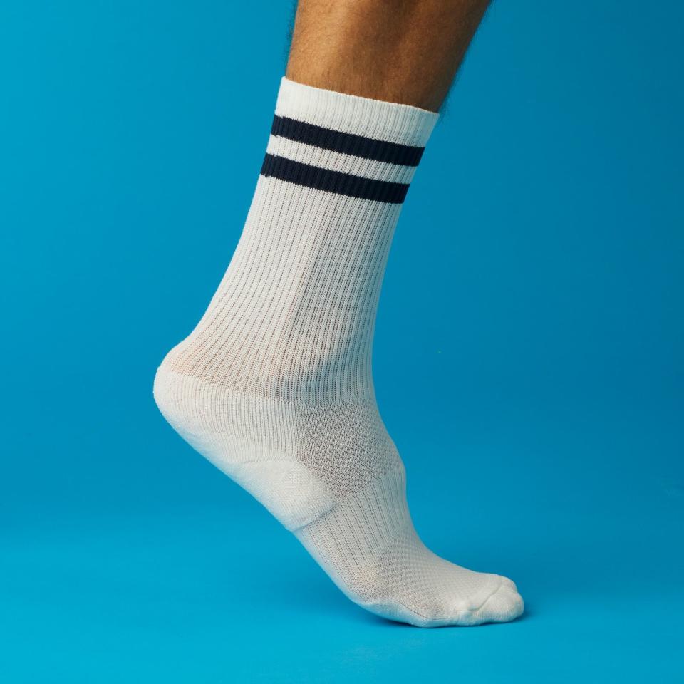 <p><a href="https://go.redirectingat.com?id=74968X1596630&url=https%3A%2F%2Fwww.tracksmith.com%2Fproducts%2Fmerino-tube-sock-2019%3Fsku%3DA24301AWBLK&sref=https%3A%2F%2Fwww.menshealth.com%2Ffitness%2Fg61057800%2Fbest-running-socks-for-men%2F" rel="nofollow noopener" target="_blank" data-ylk="slk:Shop Now;elm:context_link;itc:0;sec:content-canvas" class="link ">Shop Now</a></p><p>Merino Tube Sock</p><p>$20.00</p><span class="copyright">eli schmidt</span>