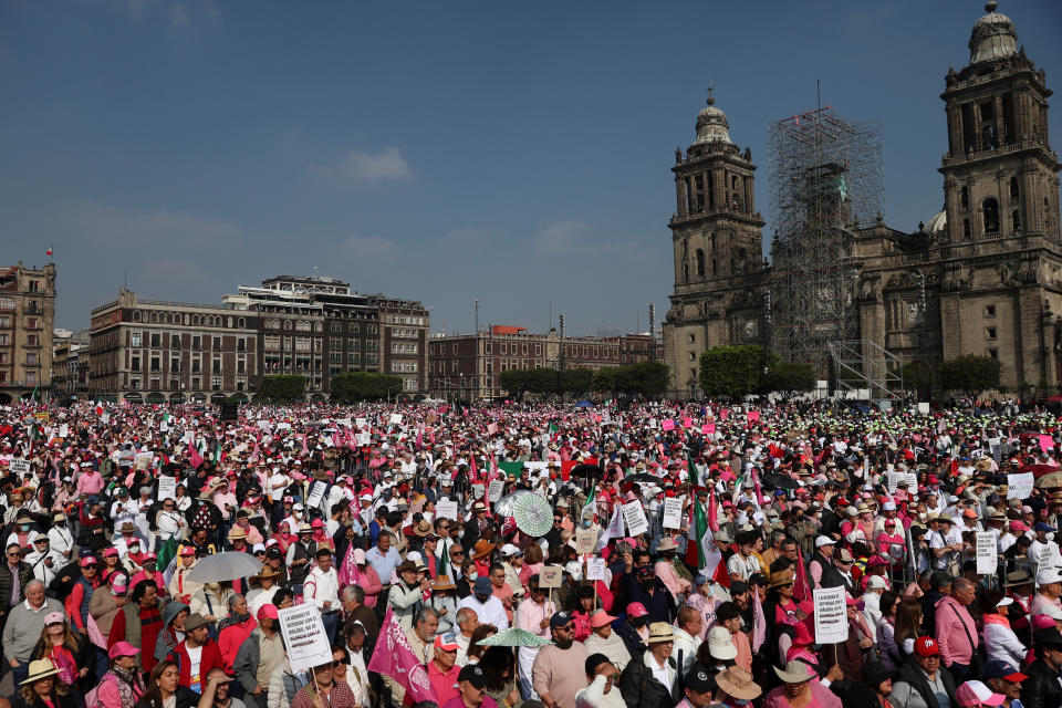 Los opositores siguen siendo minoría