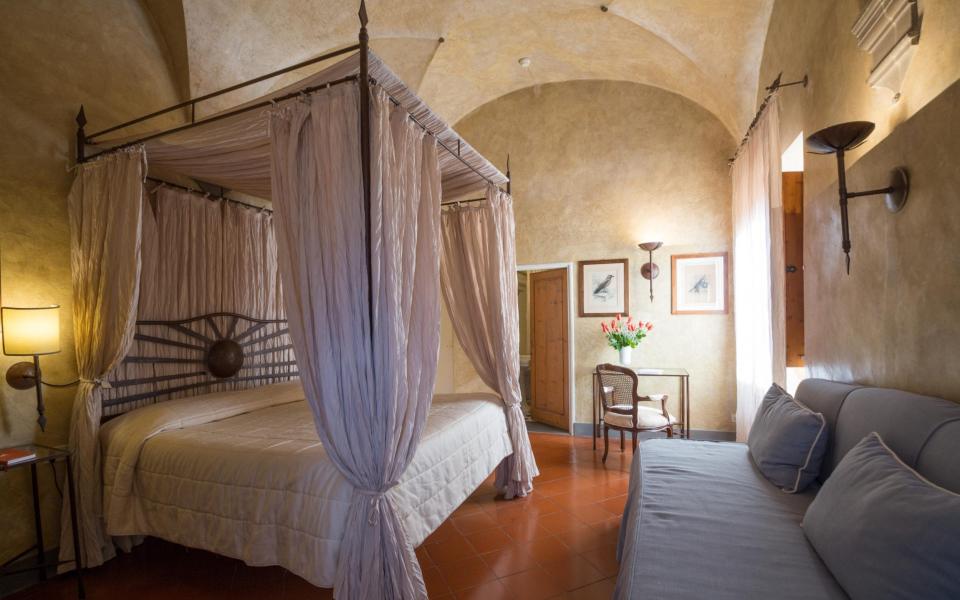 Hotel Loggiato Dei Serviti Florence best three star stays boutique europe visit travel summer 2022