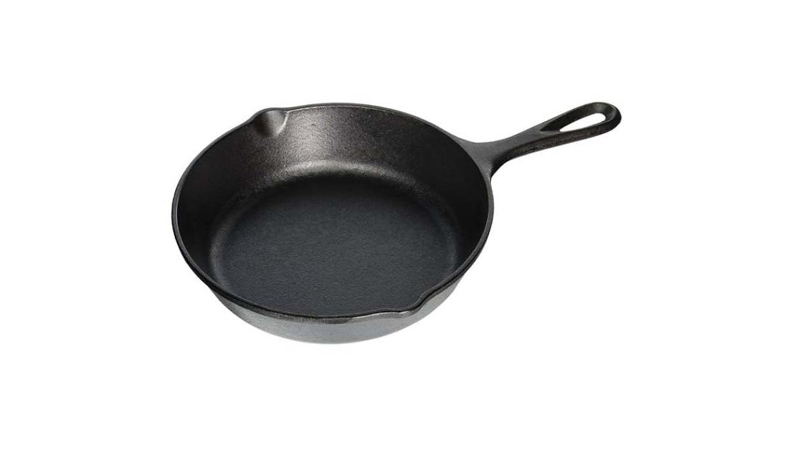 This Lodge 8-Inch Skillet Is the Perfect Size for One Person, and It's on  Sale for $13