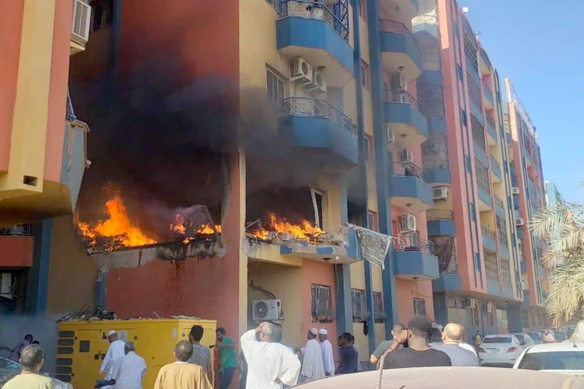 Fire breaks out during clashes between Sudan’s military and powerful paramilitary in Khartoum (Anadolu Agency/Getty)