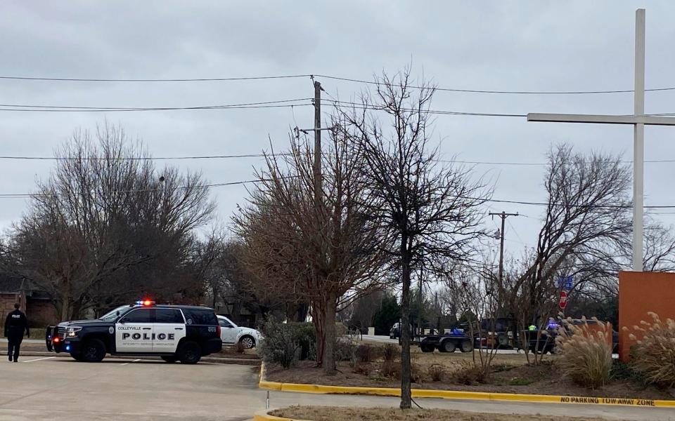 Authorities say a man has apparently taken hostages at the synagogue near Fort Worth