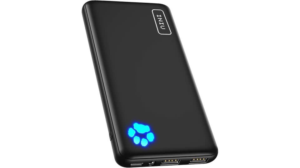 INIU 10,000mAh Portable Charger - Amazon