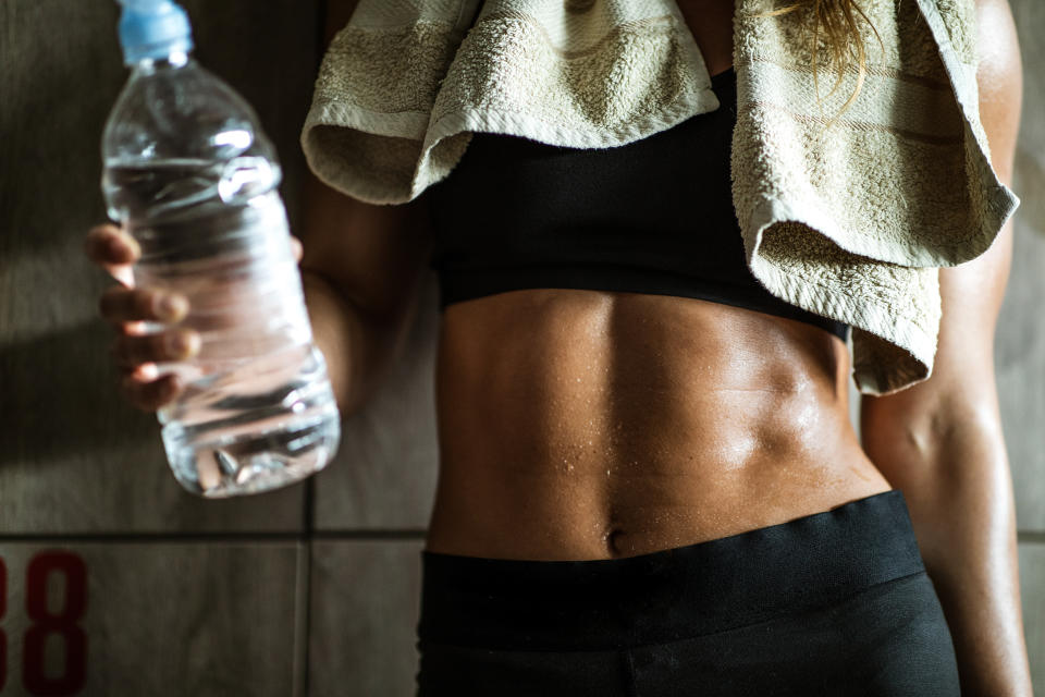 Una buena hidratación también se refleja en el sudor de  nuestro cuerpo. (Getty Creative)