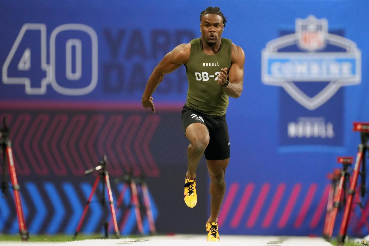 Mar 1, 2024; Indianapolis, IN, USA; Rutgers defensive back Max Melton (DB26) works out during the 2024 NFL Combine at Lucas Oil Stadium. Mandatory Credit: Kirby Lee-USA TODAY Sports
