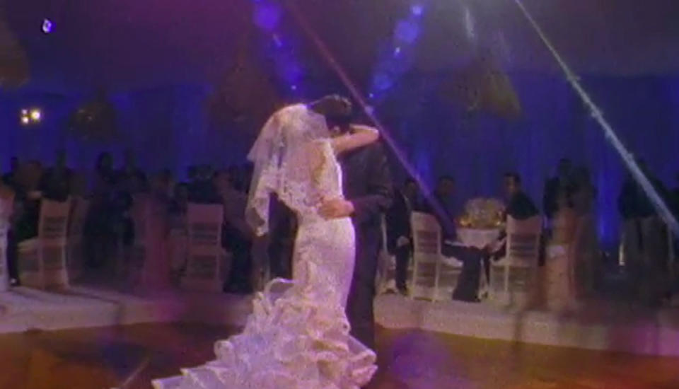 Christina Aguilera and Jordan Bratman dancing at their wedding