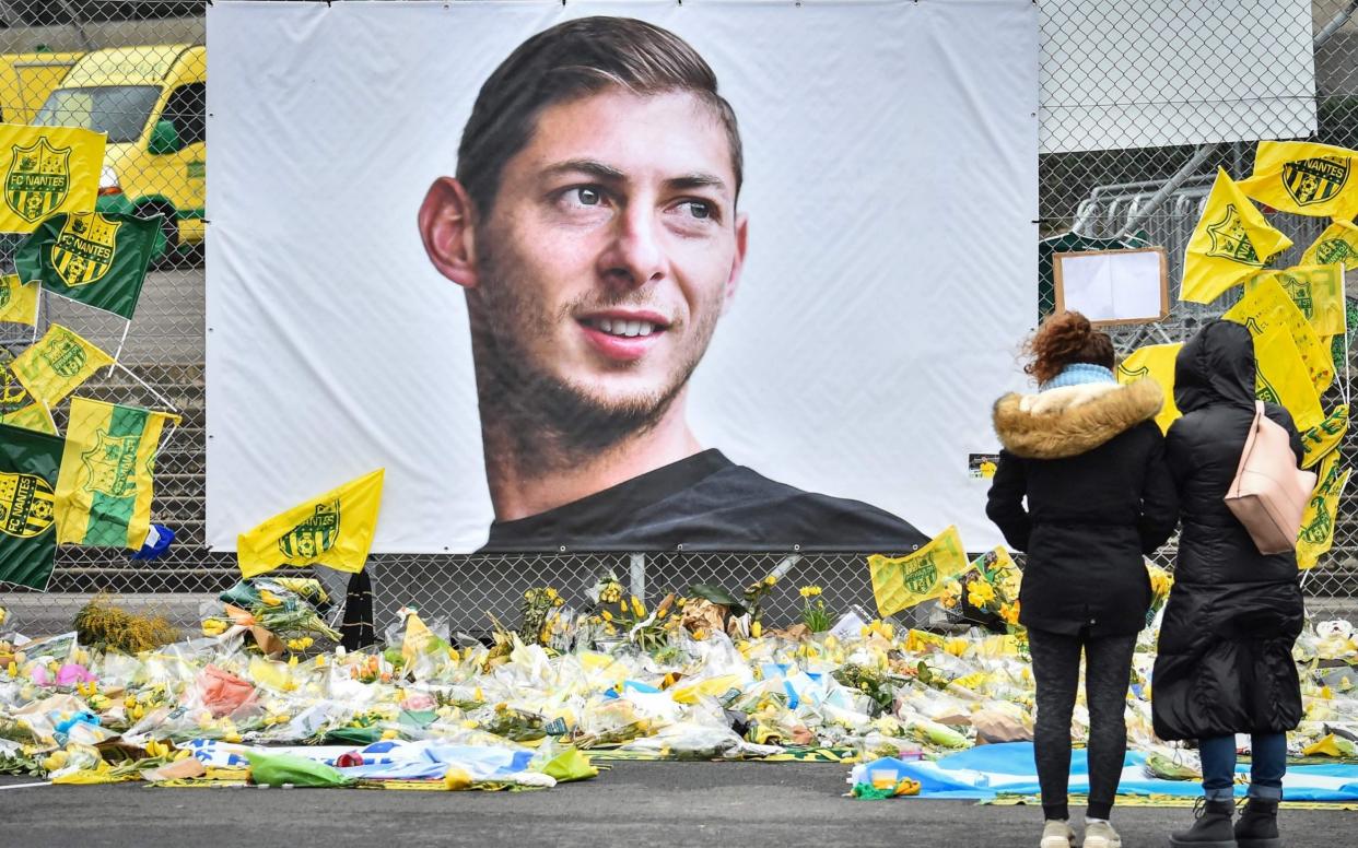 Emiliano Sala tributes - LOIC VENANCE / AFP