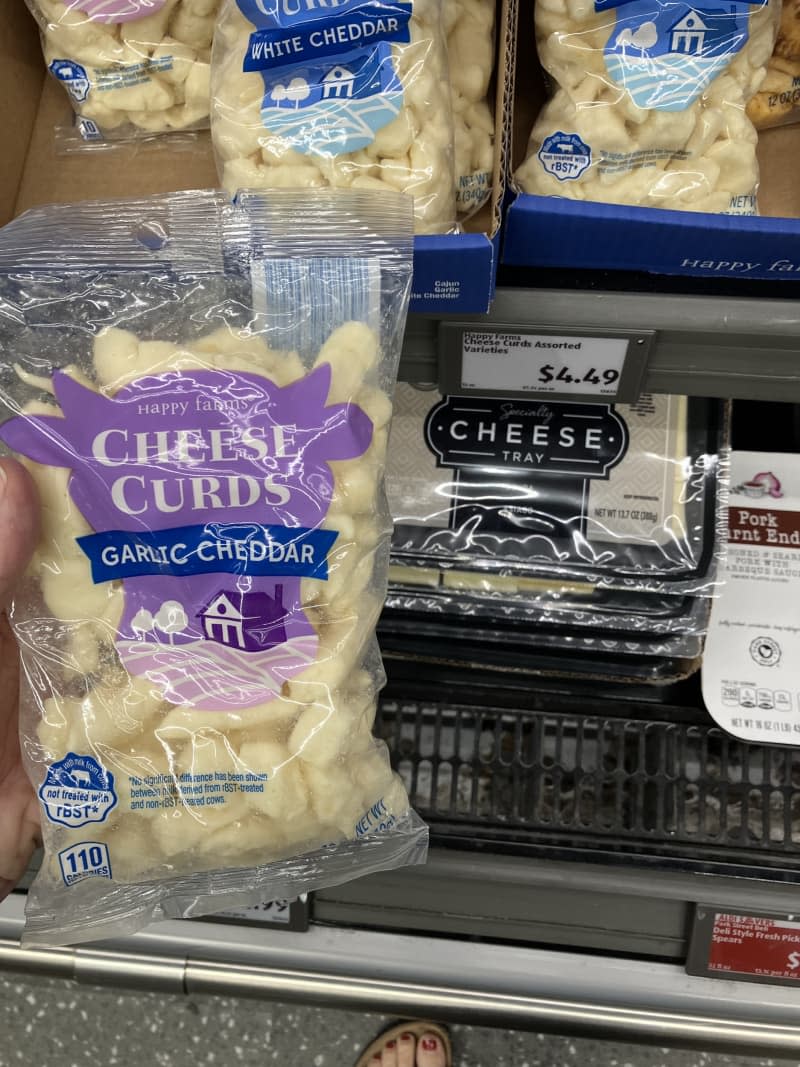 Cheese curds garlic cheddar.