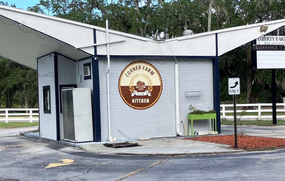 Corner Farm Kitchen, a stand-alone drive-thru-only bakery and sandwich shop opened recently at 6661 Bowden Road. The restaurant offers freshly made breakfast and lunch fare. Corner Farm Kitchen succeeds iconic Liberty Bakery in the former Skinner Dairy store.