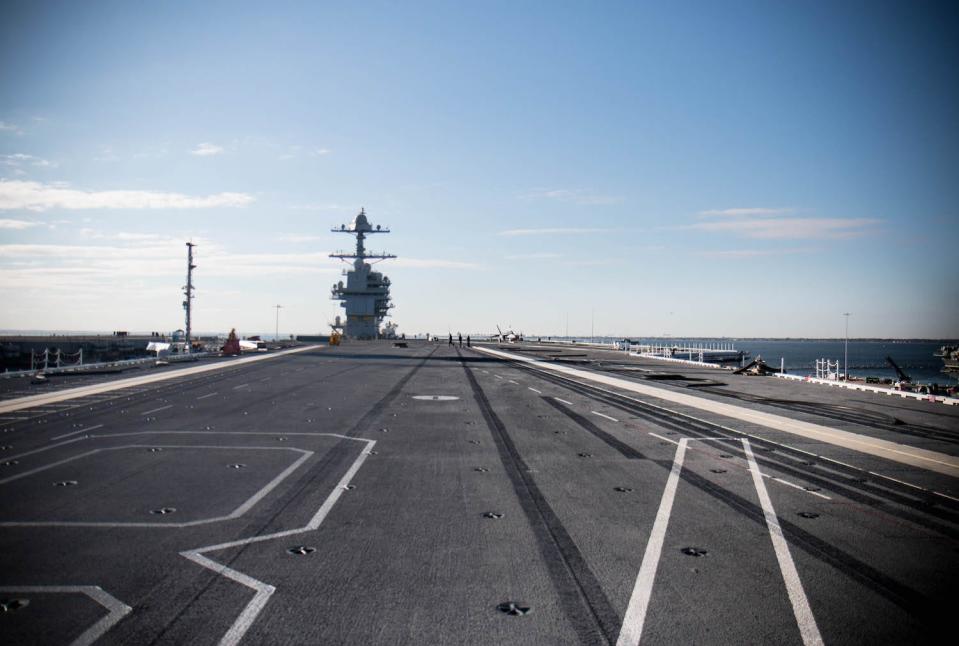 Flight deck of USS Ford