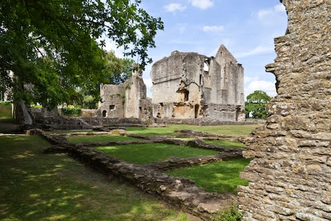 The 15th Century ruins of Minster Lovell Hall - Credit: getty