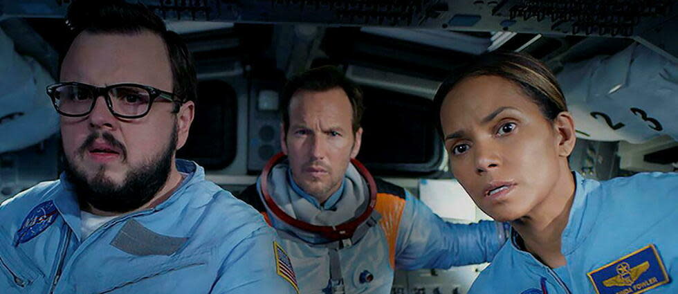 John Bradley, Patrick Wilson et Halle Berry, en mission sauvetage de la Terre à la Lune. Jules Verne aurait-il apprécié ?
