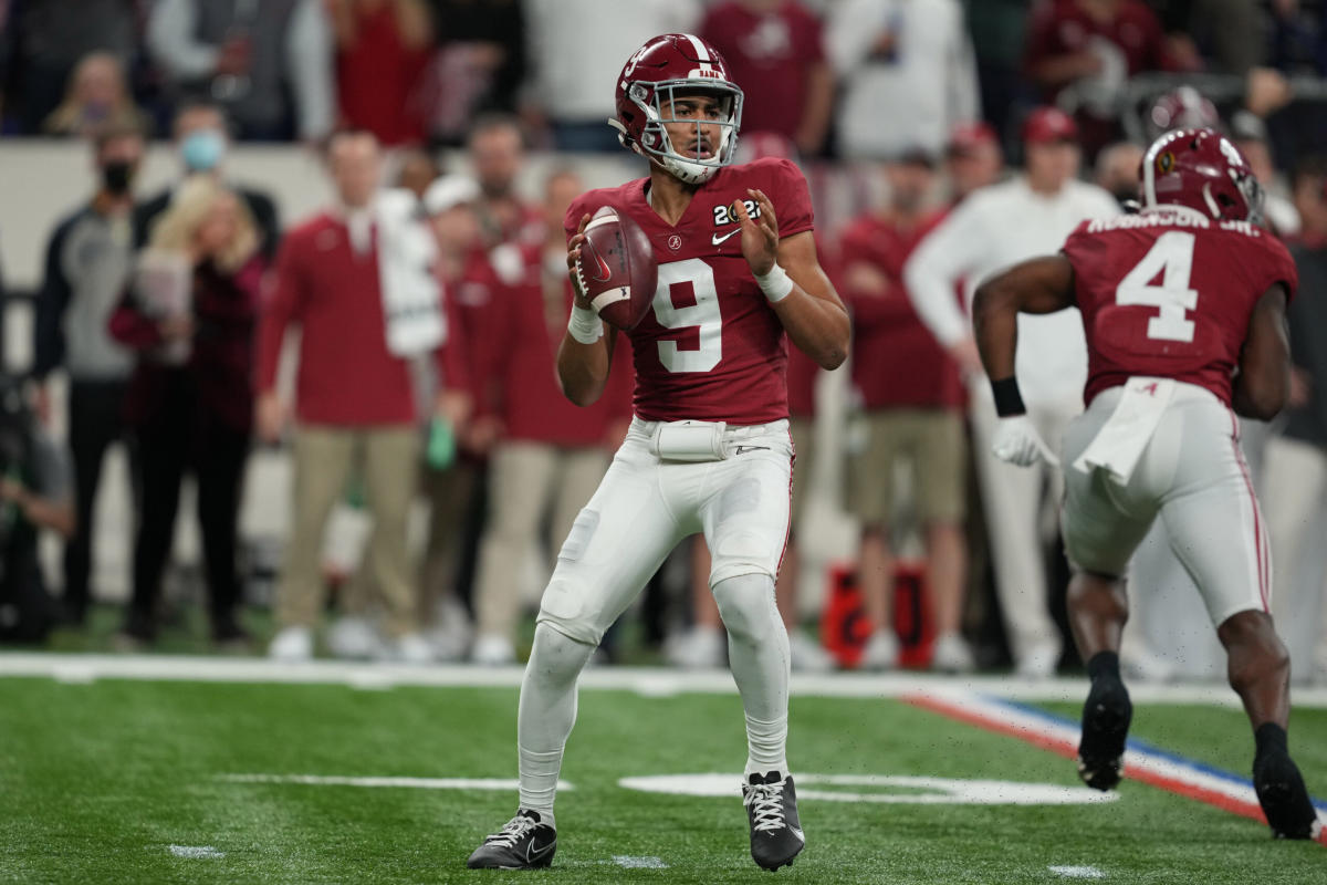 Texans select Alabama QB Bryce Young in way too early 2023 NFL