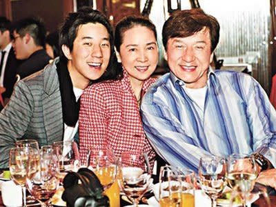 jackie chan and his family photos