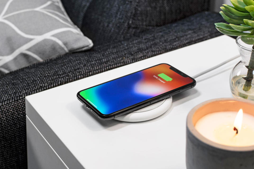 You frequently have to be picky when you get a fast wireless charging pad: a