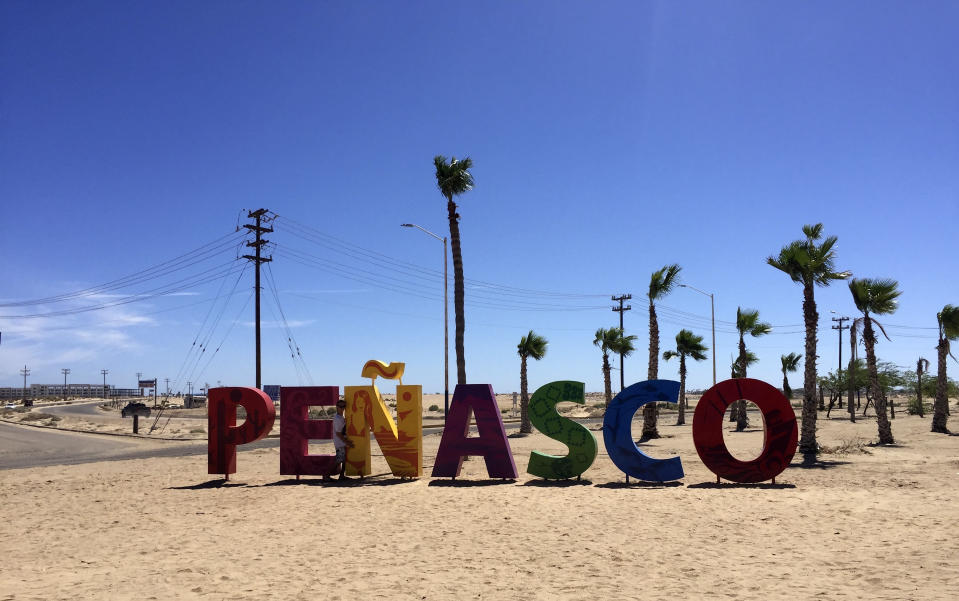 Esta fotografía de septiembre de 2018 muestra una parte cercana a una playa en la localidad turística de Puerto Peñasco, en el estado de Sonora, noroeste de México. (AP Foto/Annika Wolters)