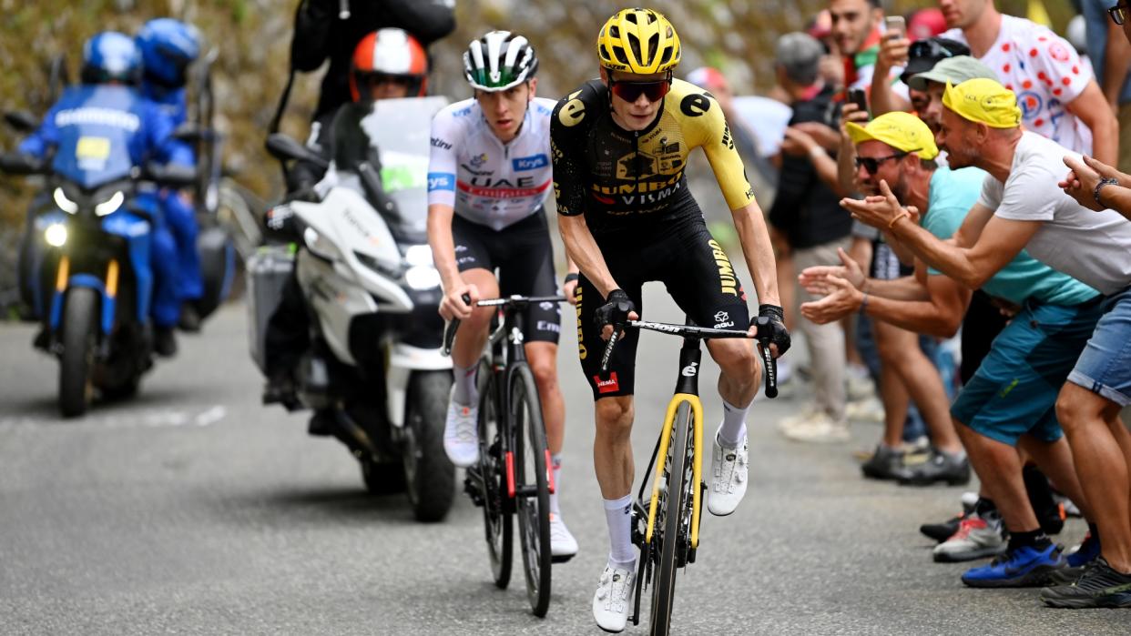  Jonas Vingegaard and Tadej Pogacar racing the final climb Tour de France stage 6 