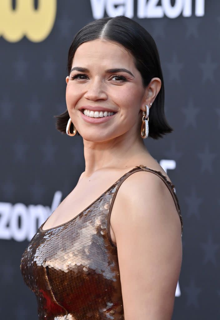 short hairstyles for thick hair america ferrera
