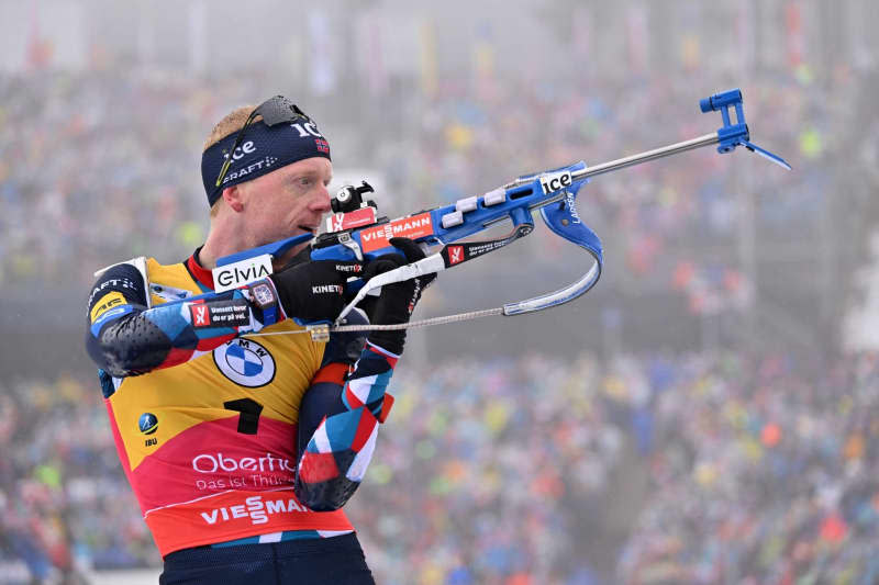 Norway's Johannes Thingnes Bo in action during the men's 15km mass start competition of the IBU Biathlon World Championships in Oberhof. Martin Schutt/dpa