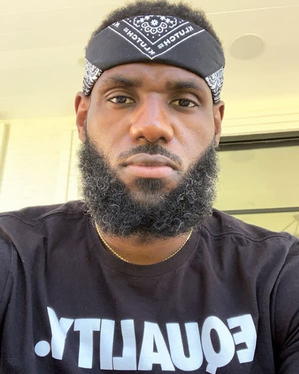 （LeBron James IG）