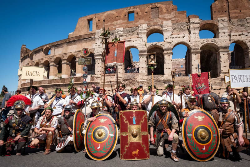 Performers take part in the re-enactments of ancient Roman rituals during the celebrations of the 2777th birthday of the Eternal City of Rome. Marco Di Gianvito/ZUMA Press Wire/dpa
