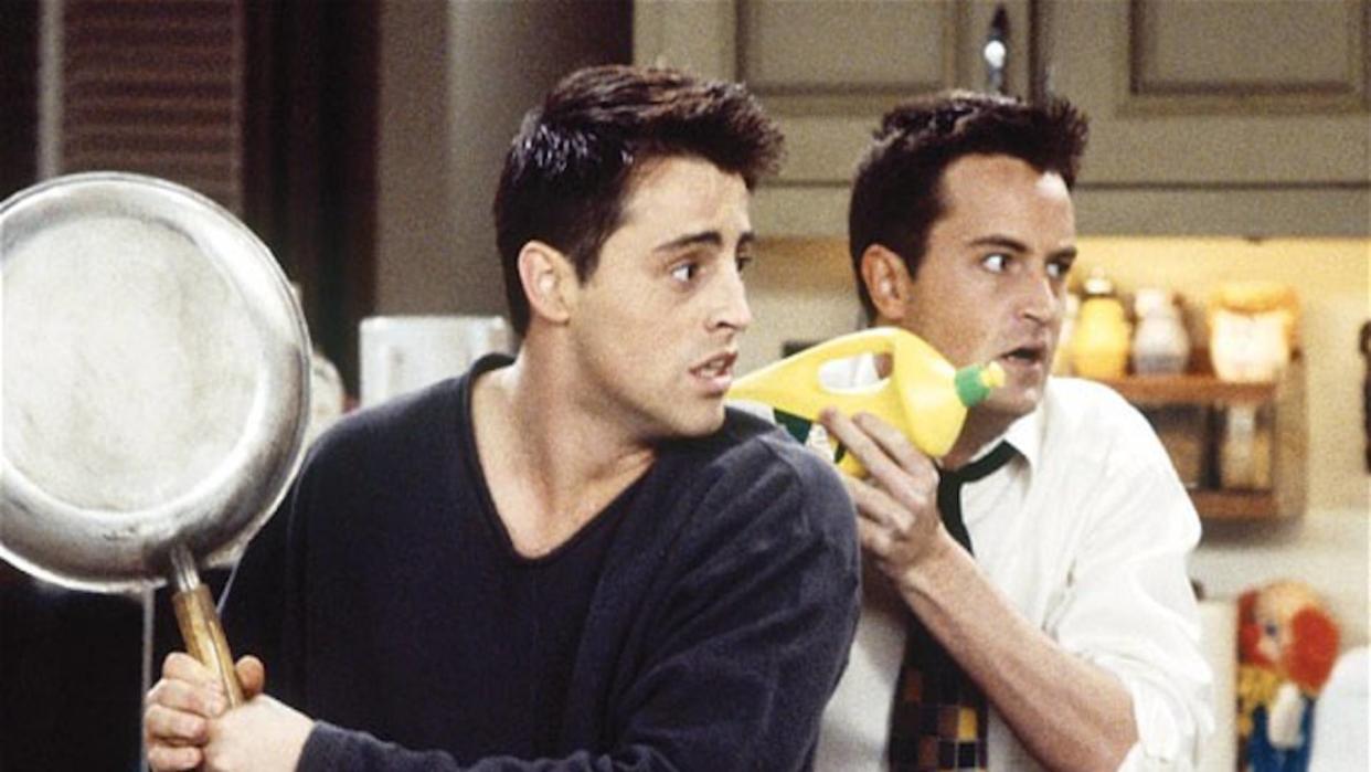  Matt LeBlanc and Matthew Perry. 