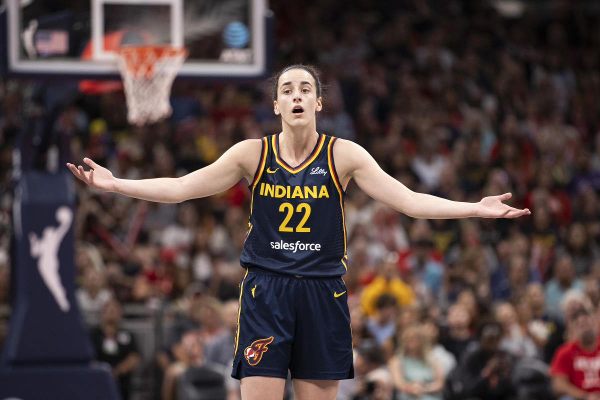 Caitlin Clark sets WNBA rookie record, scores 23 in Fever's win over Storm  - Yahoo Sports