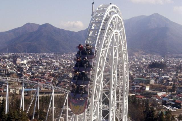 Japan s Do Dodonpa Rollercoaster Which Has Broken Visitors Bones