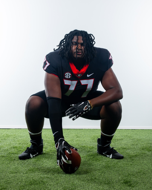 Georgia football gets 2025 commitment from in-state offensive lineman -  Yahoo Sports